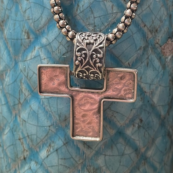 Silpada Sterling Silver Necklace & Cross pendant - Picture 7 of 16